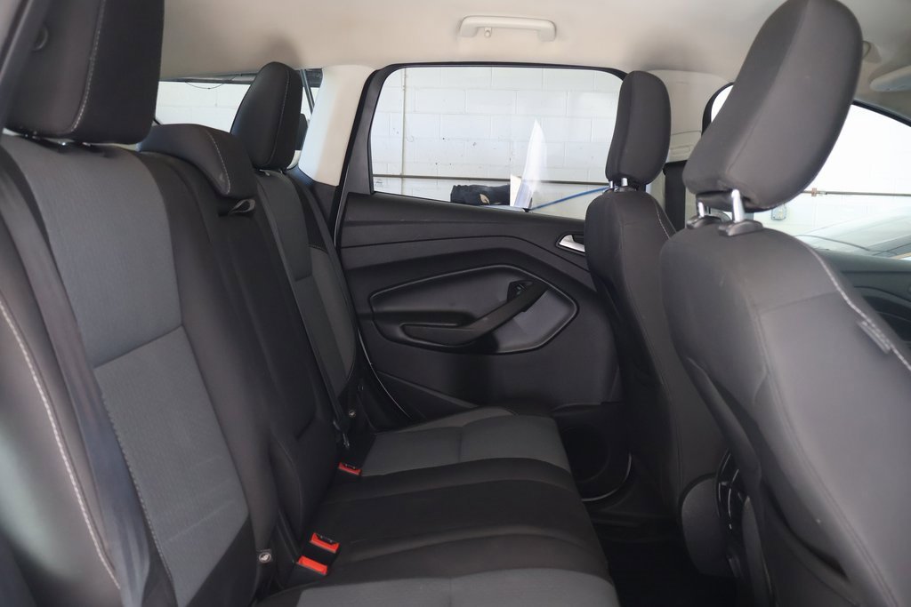 Used 2019 Ford Escape SE image 12
