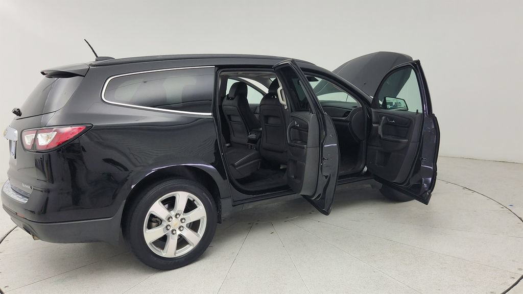 Used 2017 Chevrolet Traverse Premier FWD image 12