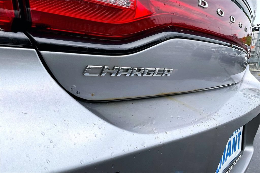 Used 2014 Dodge Charger SE RWD image 27