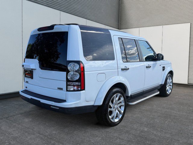 Used 2016 Land Rover LR4 HSE AWD/4WD image 13