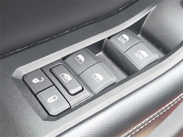 Used 2024 Jeep Grand Cherokee Altitude image 18