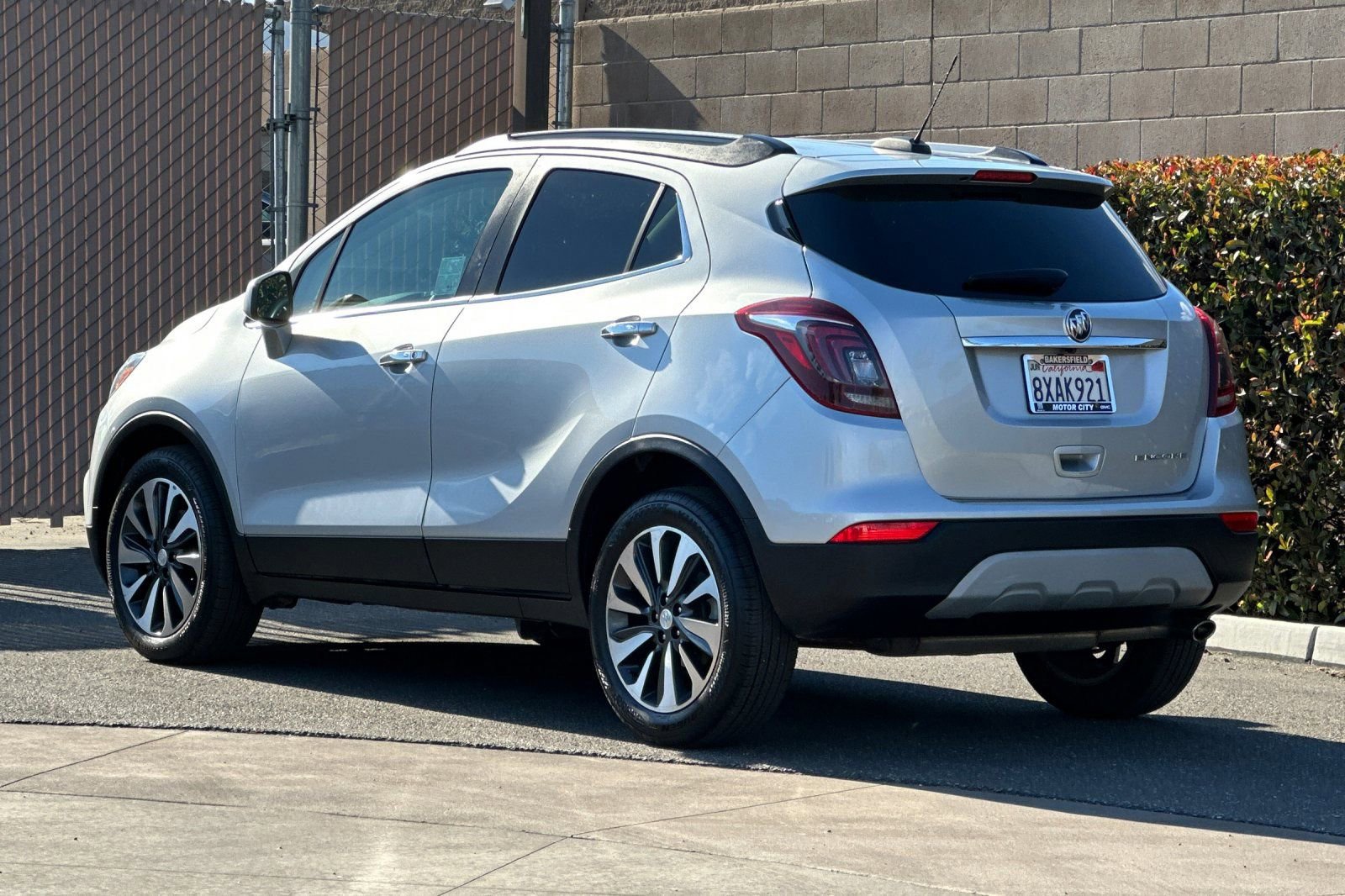 Certified 2021 Buick Encore Preferred FWD image 6