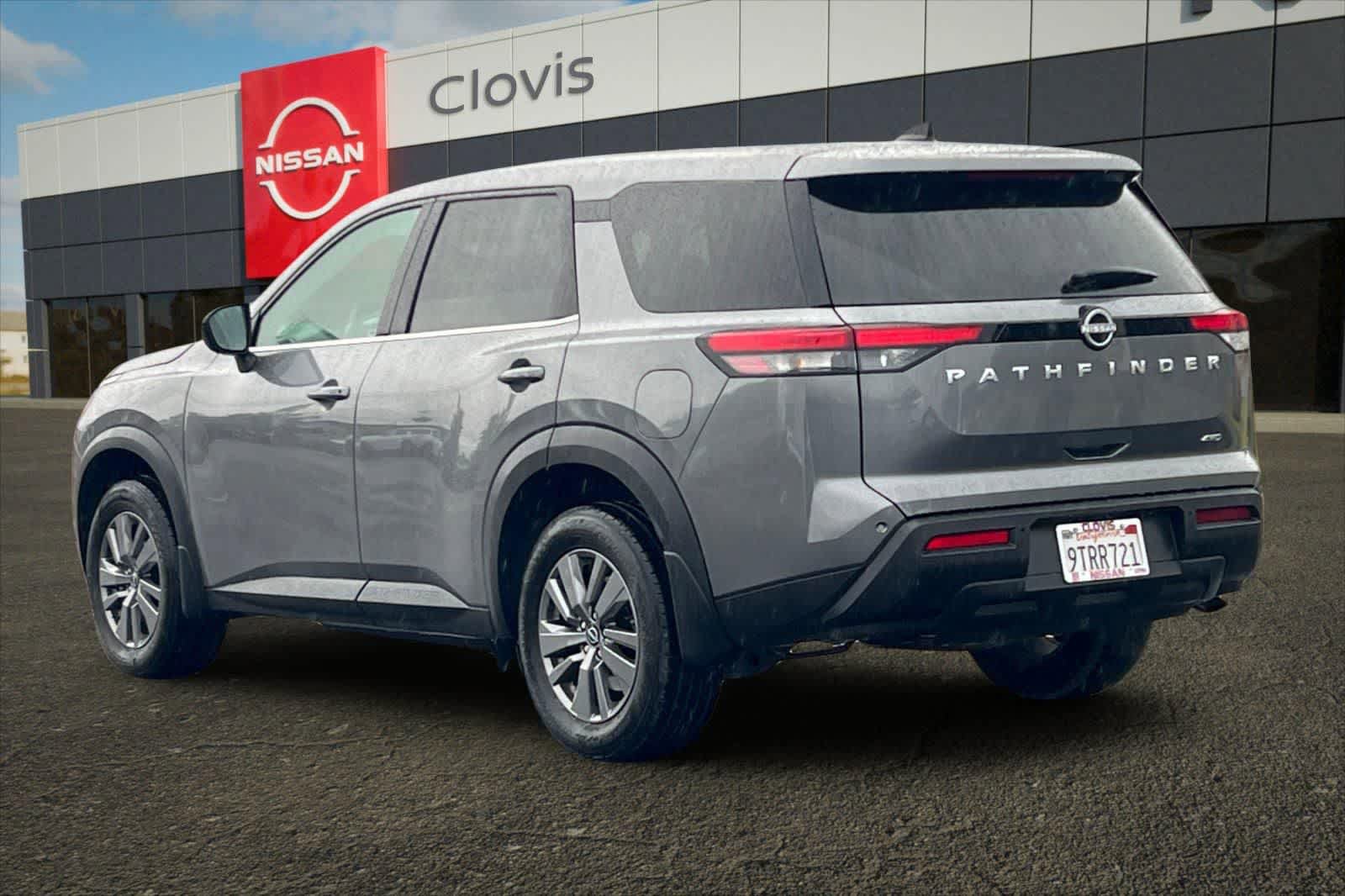 Certified 2025 Nissan Pathfinder S AWD/4WD image 7