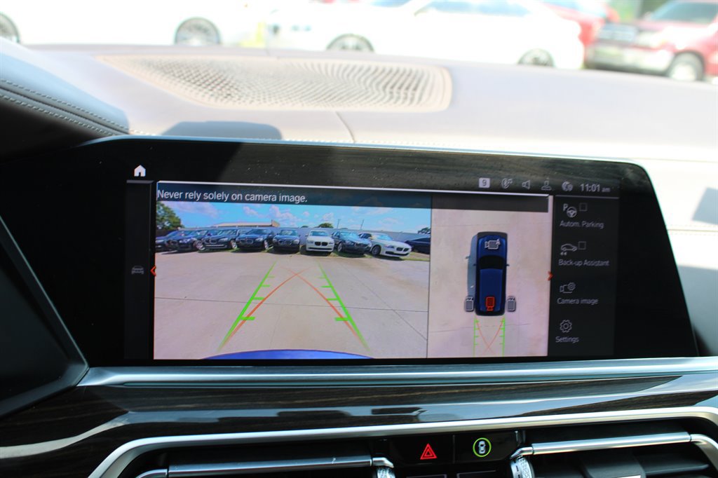 Used 2019 BMW X5 xDrive50i w/ M Sport Package AWD/4WD image 23