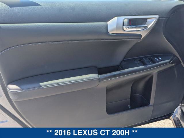 Used 2016 Lexus CT 200h image 10