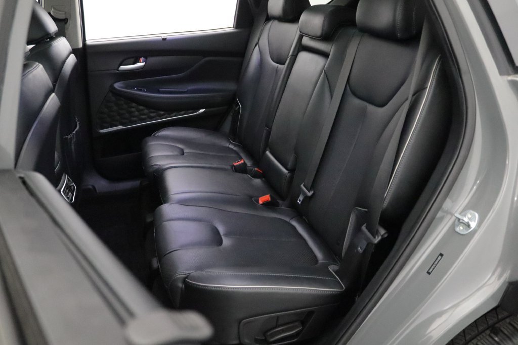 Used 2022 Hyundai Santa Fe Limited AWD/4WD image 12