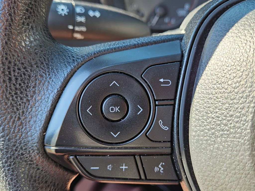 Used 2024 Toyota Corolla LE image 24