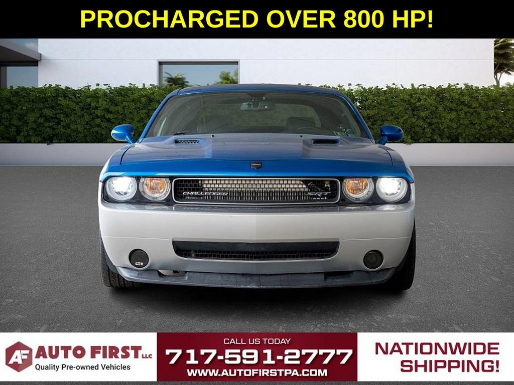 Used 2009 Dodge Challenger SRT8 RWD image 2