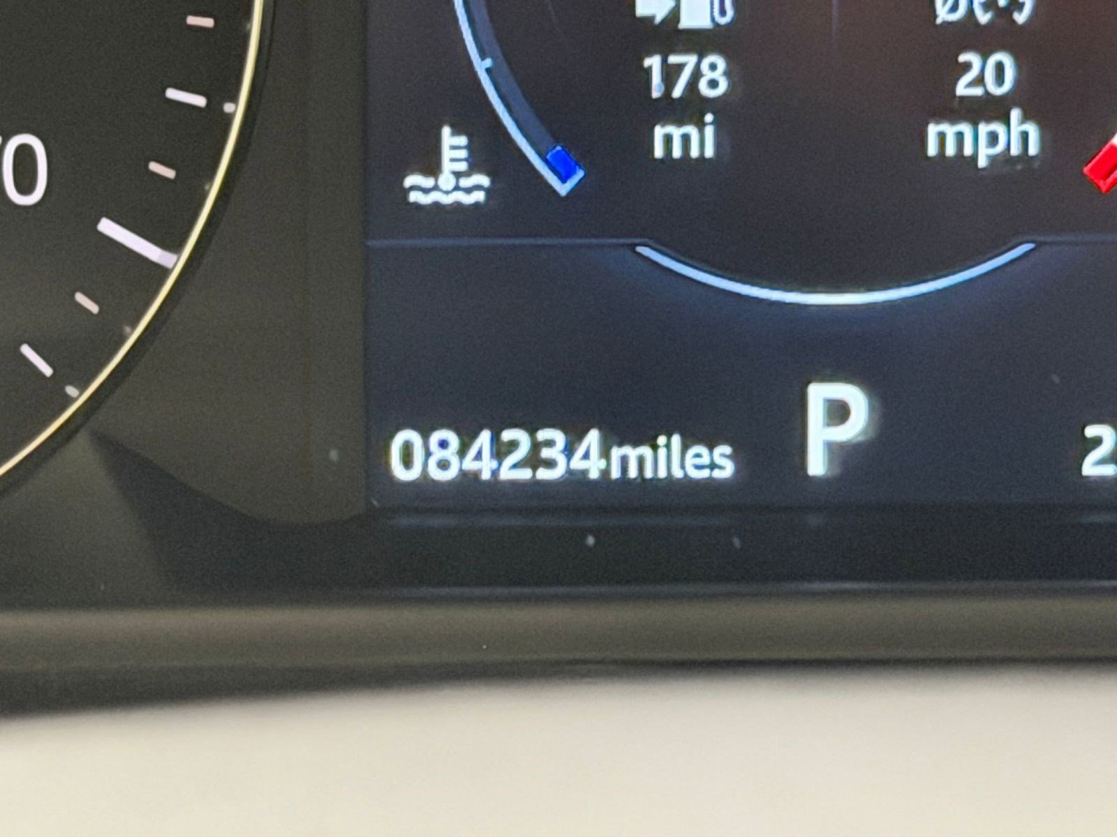 Used 2020 Land Rover Range Rover Velar S image 20