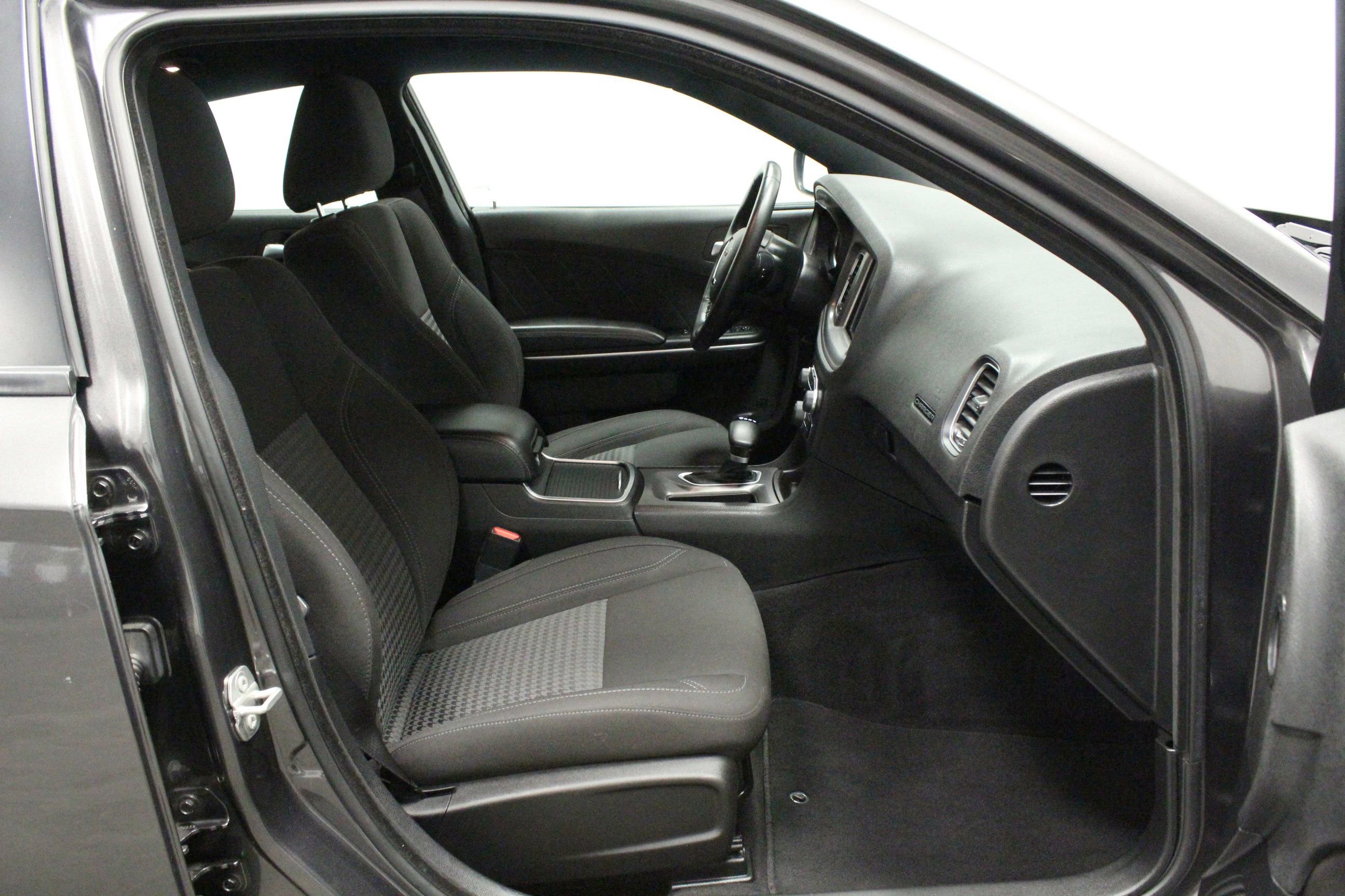 Used 2023 Dodge Charger SXT w/ Cold Weather Package RWD image 12