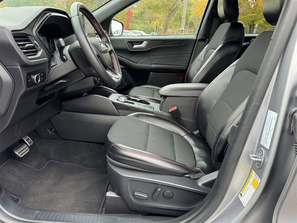 Used 2024 Ford Escape ST-Line w/ Cold Weather Package image 20