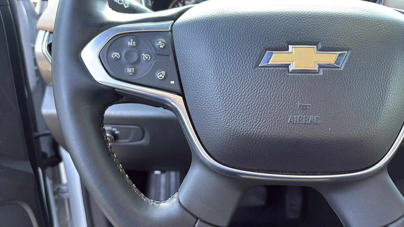 Used 2023 Chevrolet Traverse Premier image 17