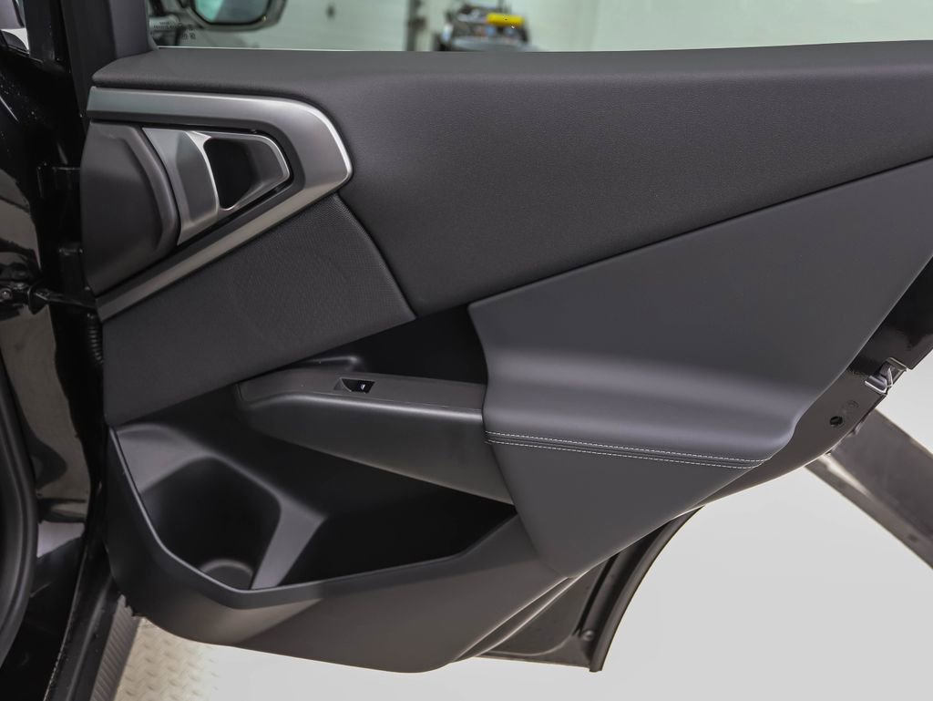 Used 2026 BMW X3 xDrive30 w/ Convenience Package image 26