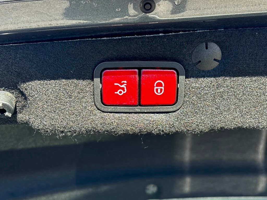 Used 2021 Mercedes-Benz C 300 Sedan image 28