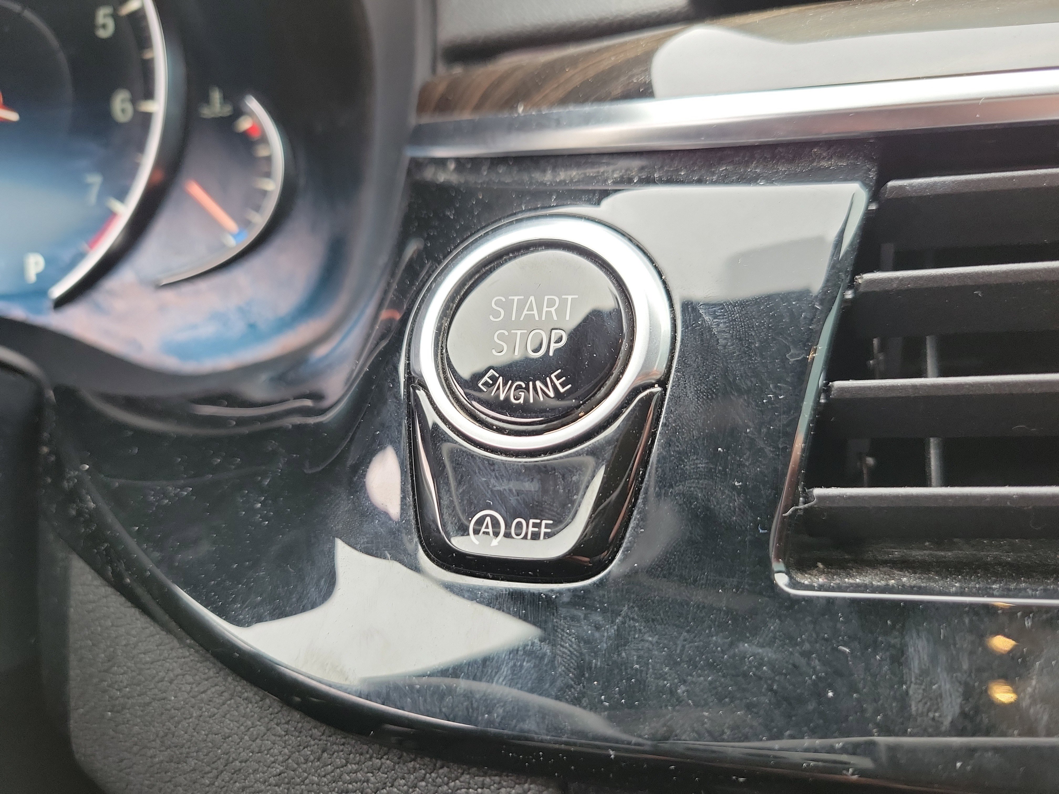 Used 2018 BMW 540i xDrive AWD/4WD image 20
