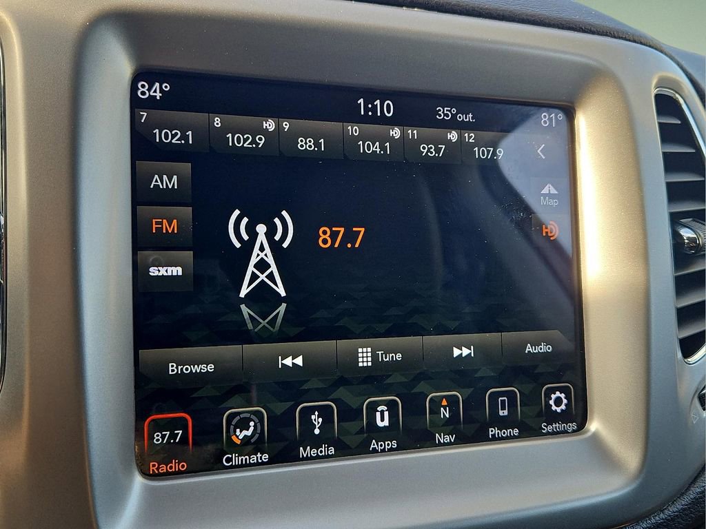 Used 2018 Jeep Compass Latitude w/ Popular Equipment Group image 17