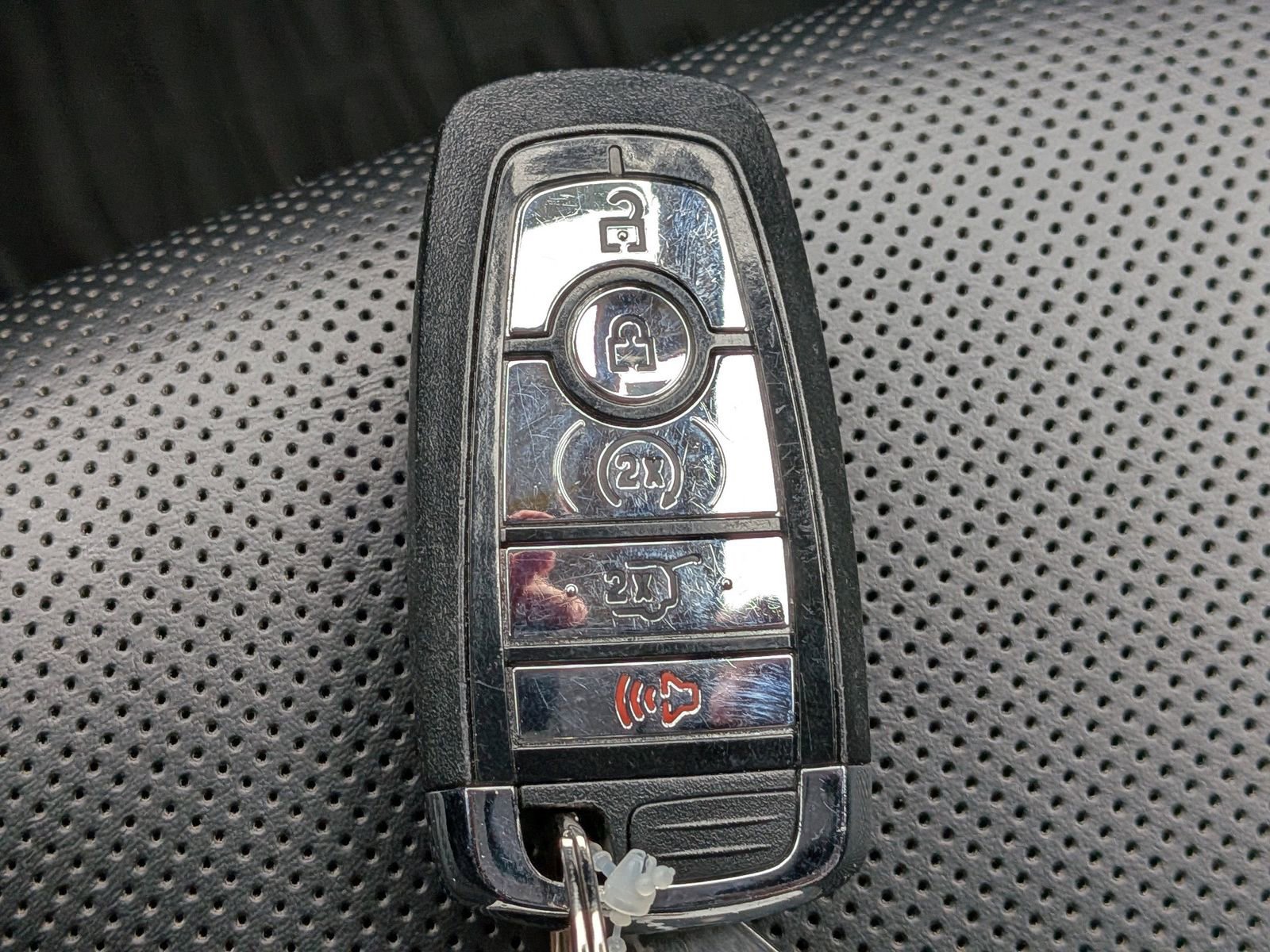 Certified 2023 Lincoln Nautilus Reserve w/ Monochromatic Package image 35