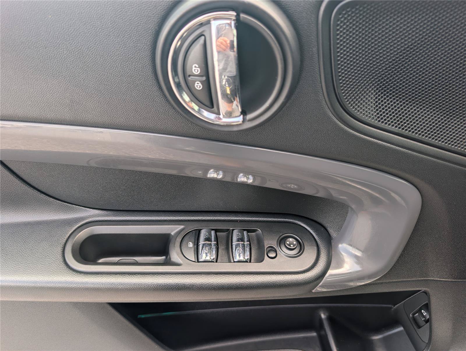 Used 2019 MINI Cooper Countryman S FWD image 18