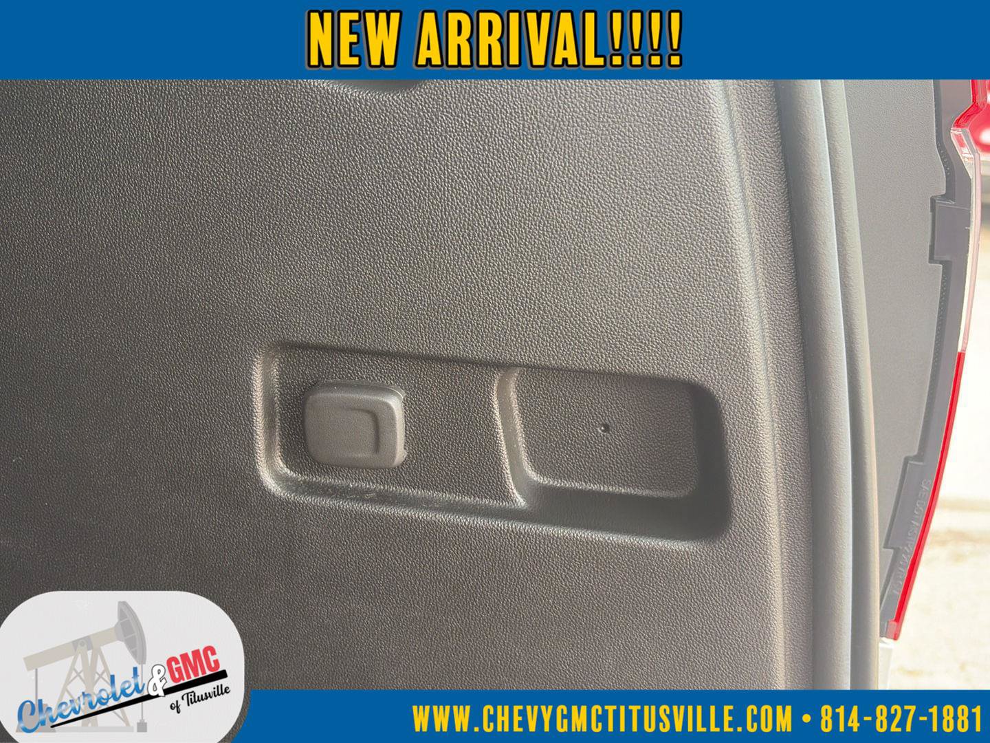 Used 2023 GMC Acadia AT4 w/ Trailering Package AWD/4WD image 12