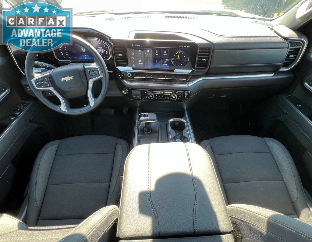 Used 2026 Chevrolet Silverado 1500 LT AWD/4WD image 2