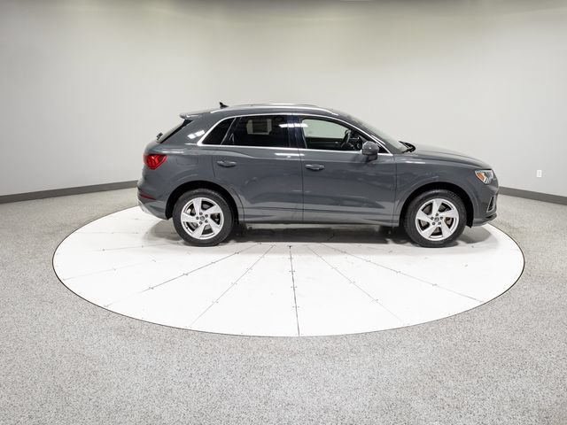 Used 2020 Audi Q3 2.0T Premium Plus AWD/4WD image 8