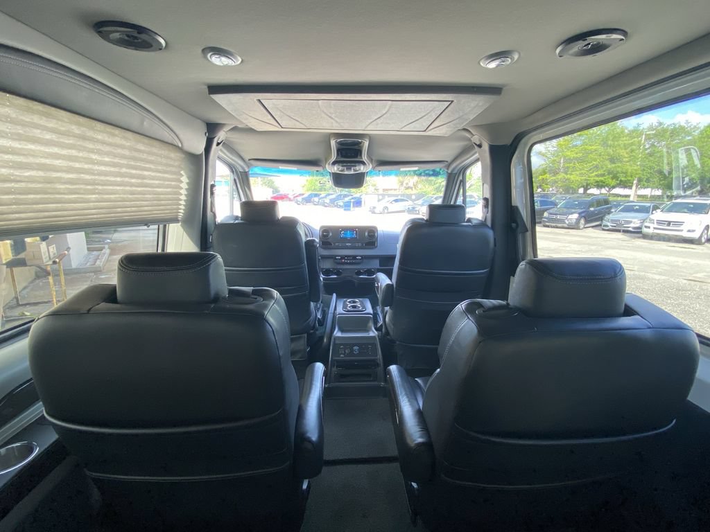 Used 2024 Mercedes-Benz Sprinter 2500 image 6