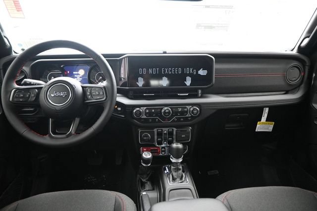 Used 2024 Jeep Wrangler Unlimited Rubicon w/ Technology Group AWD/4WD image 4