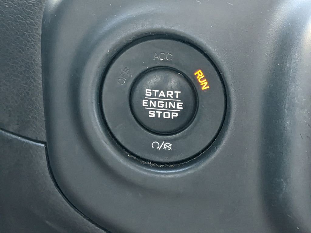 Used 2020 Jeep Gladiator Overland w/ LED Lighting Group image 23