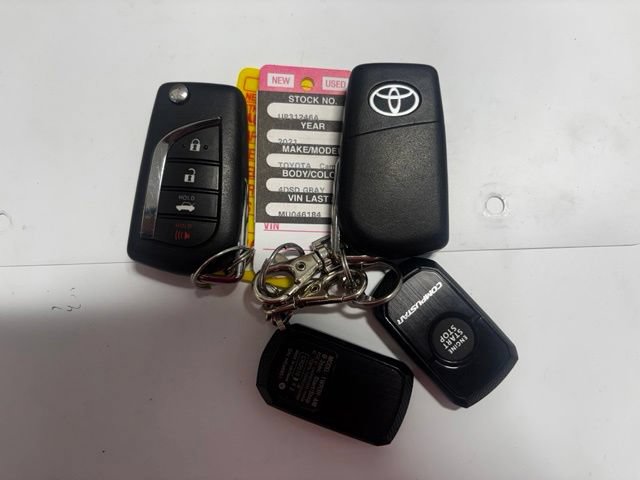 Used 2021 Toyota Camry SE w/ Cold Weather Package AWD/4WD image 31