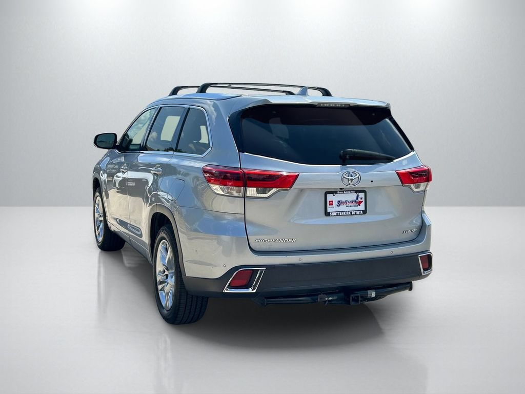 Used 2018 Toyota Highlander Limited FWD image 7
