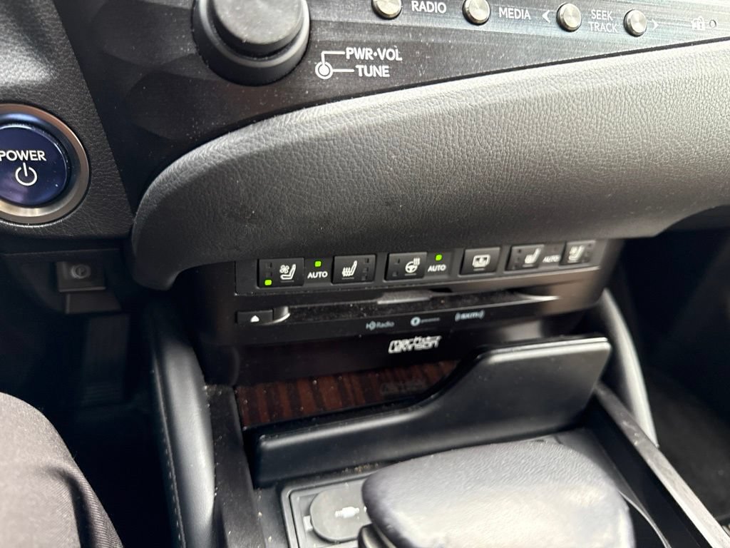 Used 2019 Lexus ES 300h FWD image 14