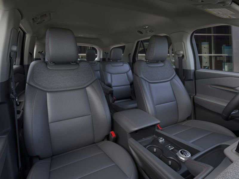 New 2026 Ford Explorer Active w/ Active Comfort Package image 11