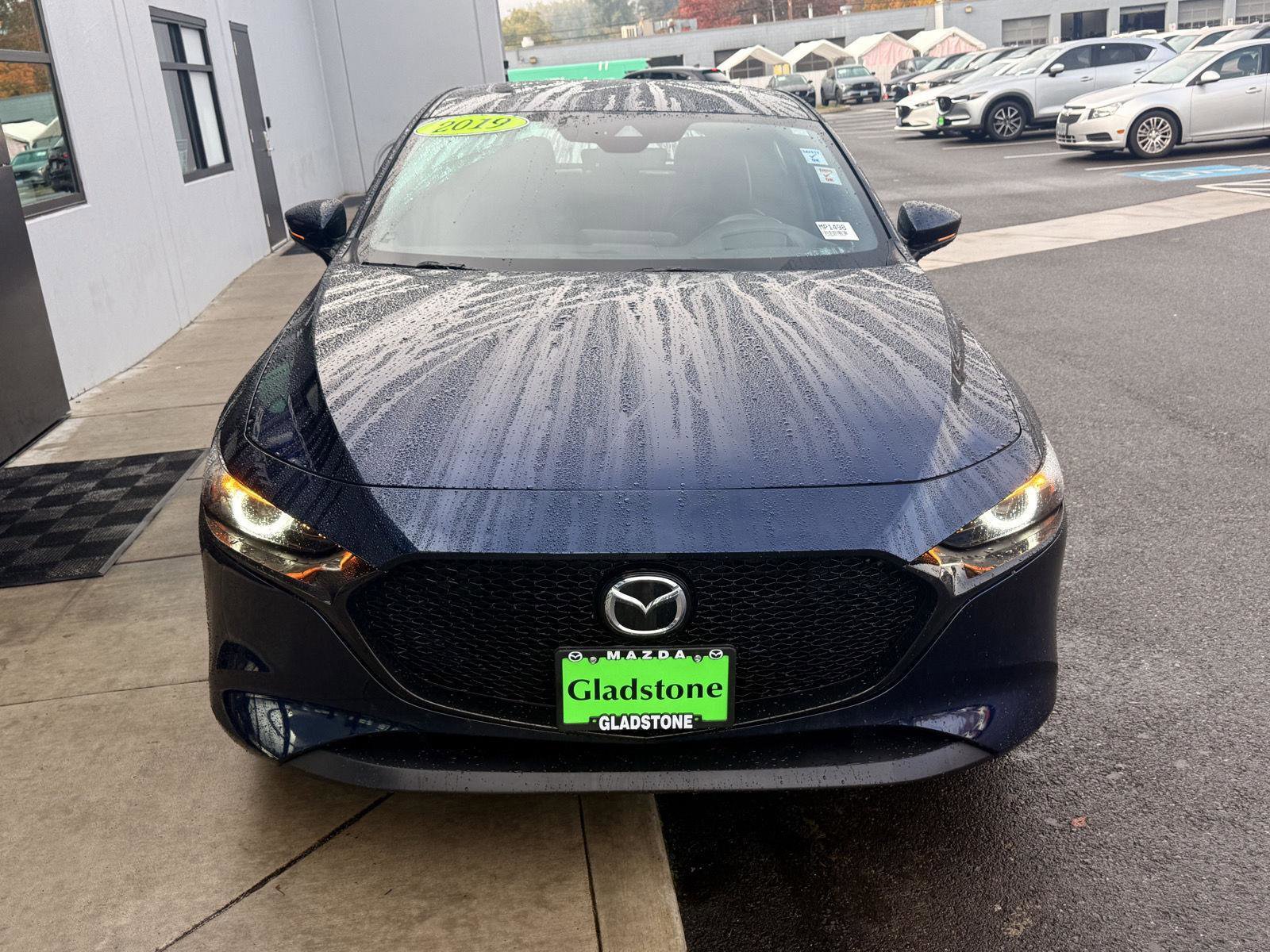 Used 2019 MAZDA MAZDA3 AWD Hatchback w/ Premium Pkg image 3