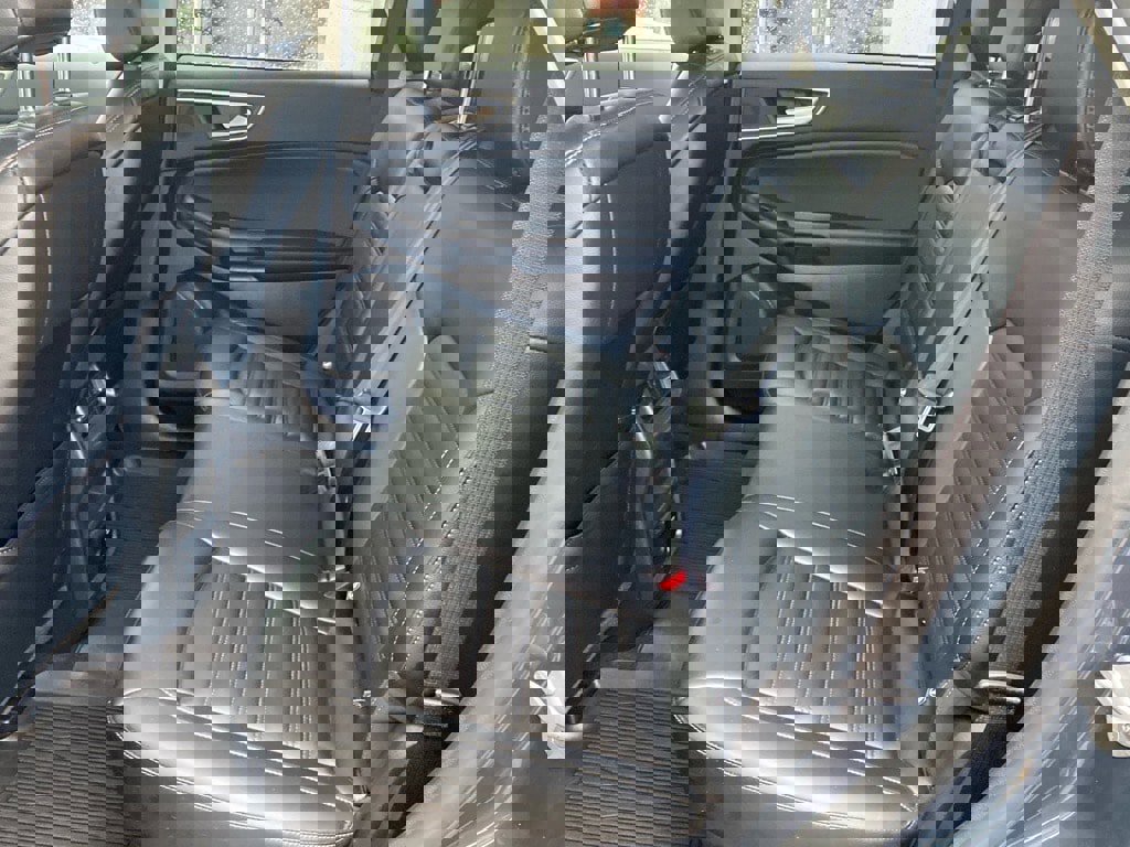 Used 2024 Ford Edge SEL w/ Convenience Package image 21