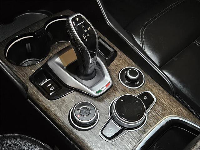 Used 2022 Alfa Romeo Giulia Ti image 12