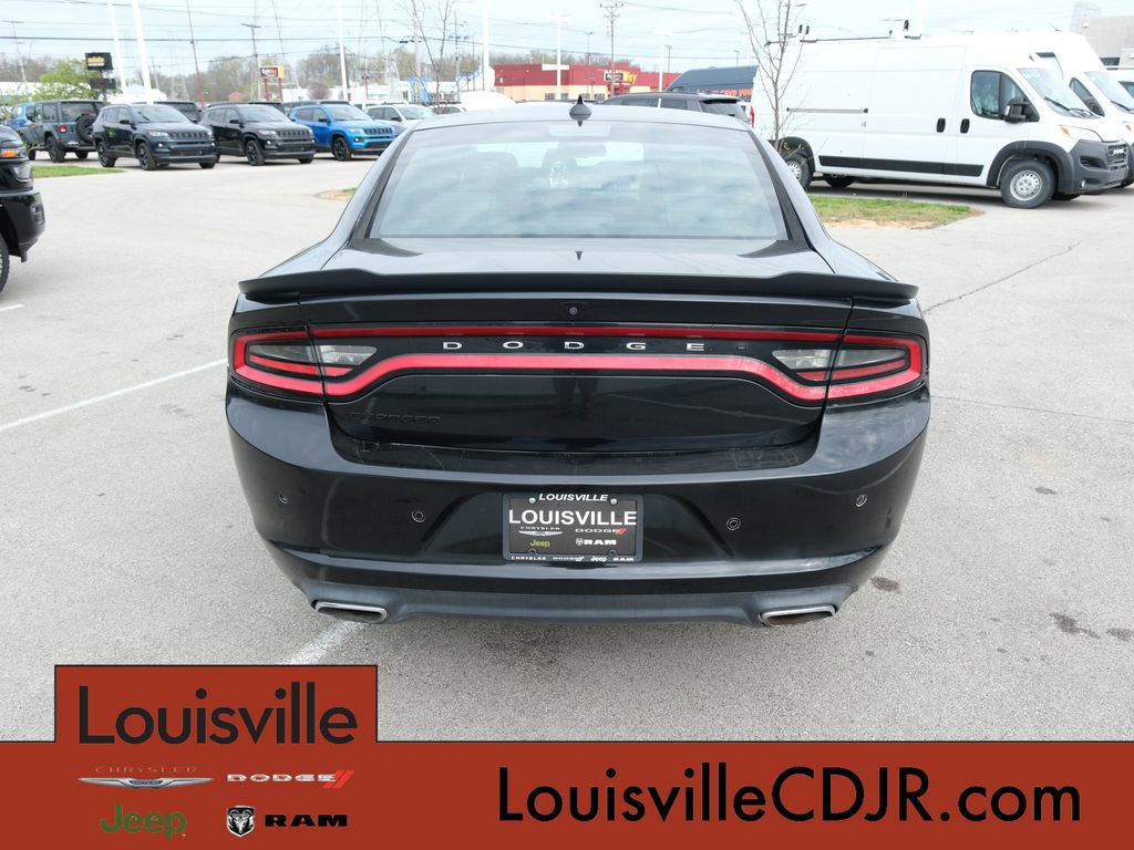 Used 2017 Dodge Charger SXT w/ AWD Plus Group image 8