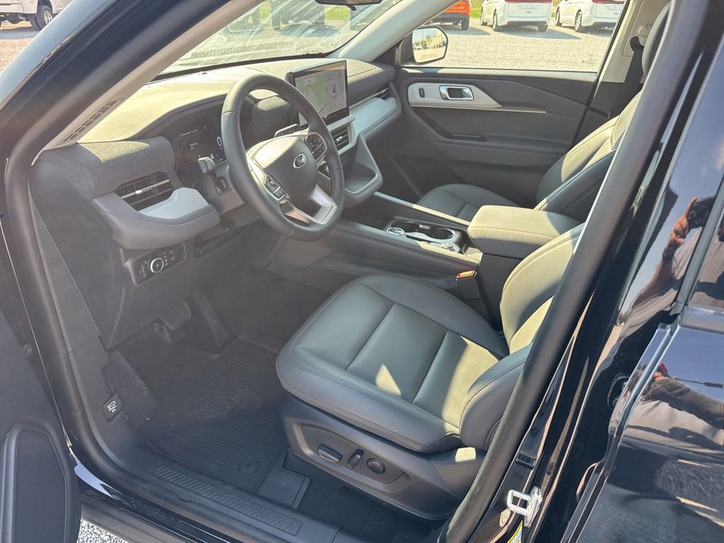 New 2026 Ford Explorer Active w/ Active Comfort Package image 18