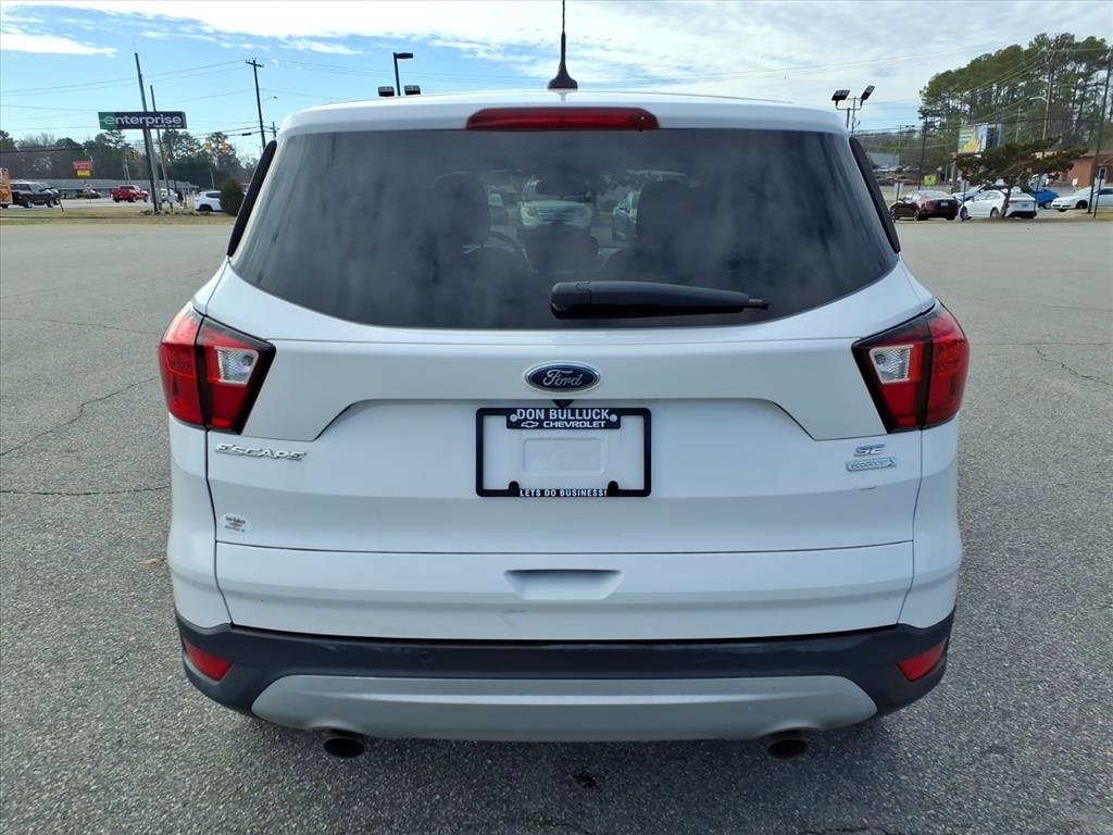 Used 2019 Ford Escape SE image 4