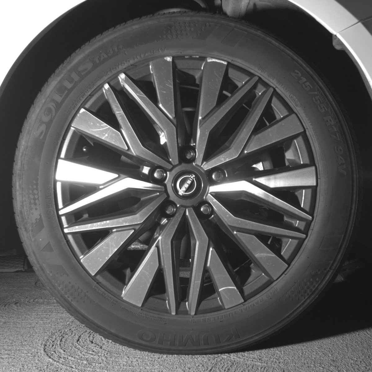 Used 2025 Nissan Altima 2.5 SV image 13