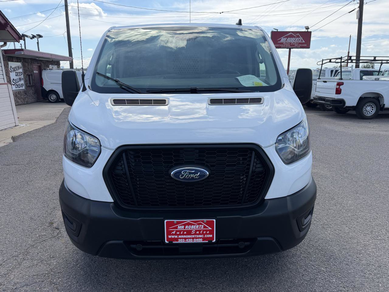 Used 2023 Ford Transit 250 Low Roof AWD image 3
