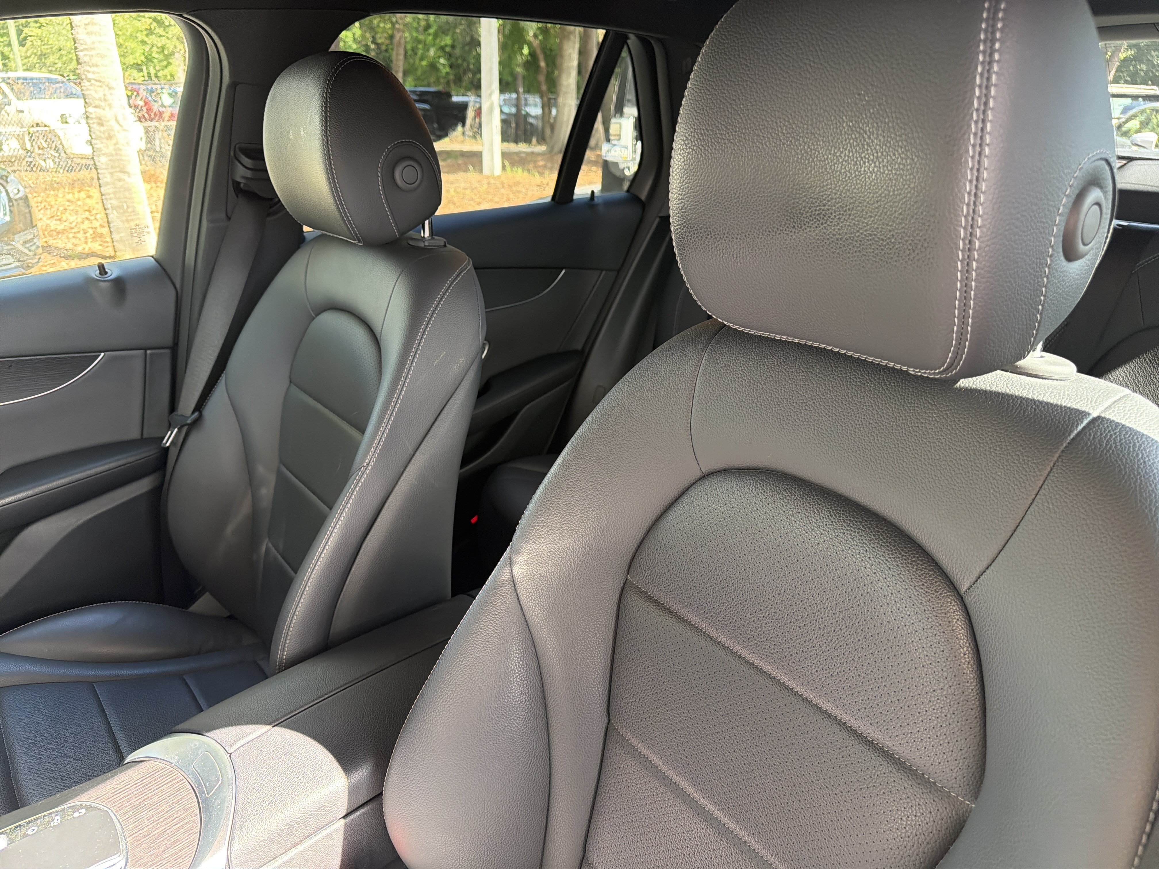 Used 2021 Mercedes-Benz GLC 300 image 17
