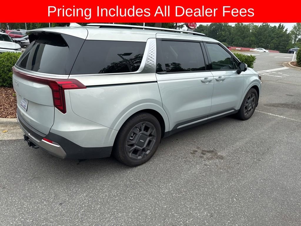Used 2026 Kia Carnival SX FWD image 8