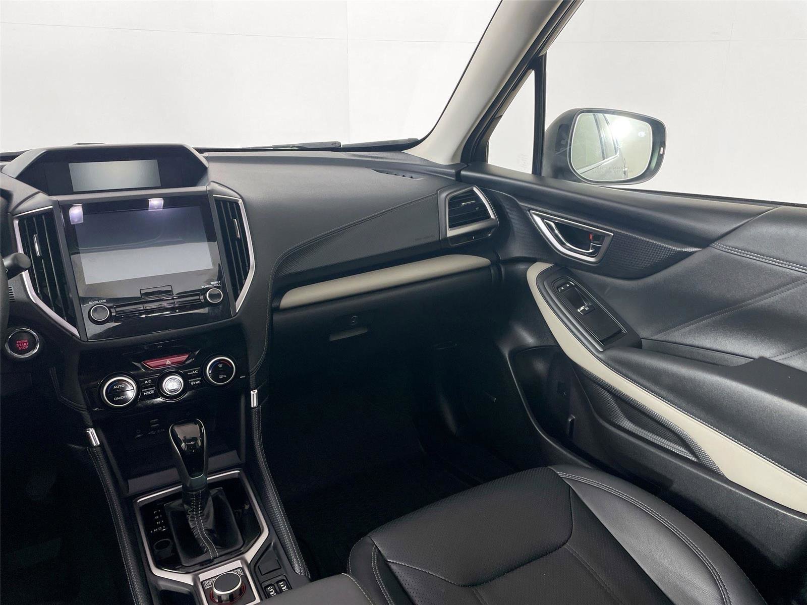 Used 2024 Subaru Forester Limited AWD/4WD image 25