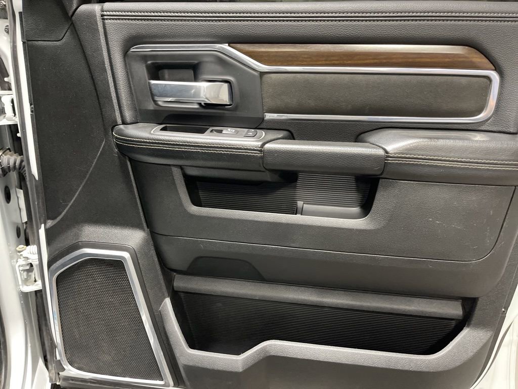 Used 2024 RAM 2500 Laramie image 12
