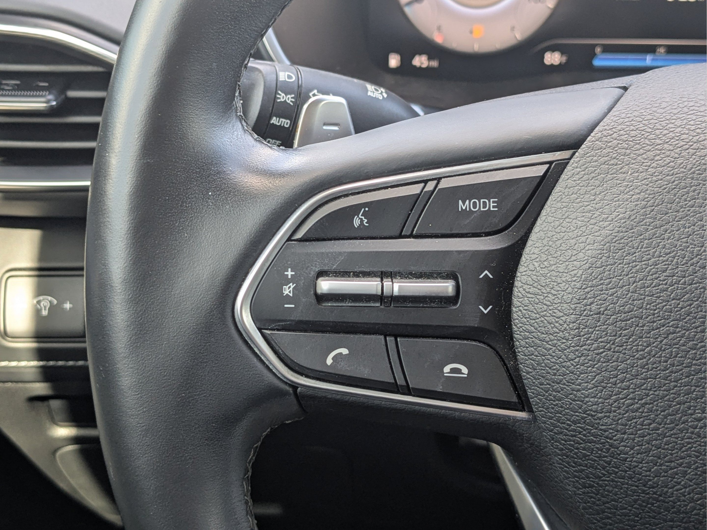 Used 2021 Hyundai Santa Fe Limited FWD image 32