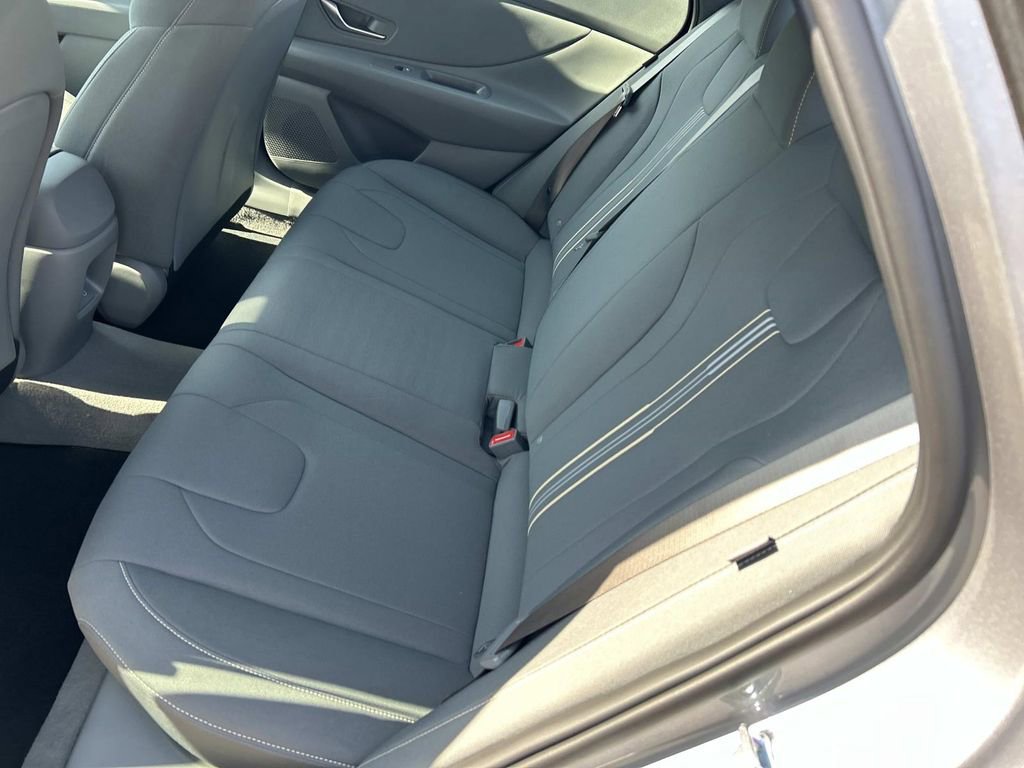 New 2026 Hyundai Elantra Sport image 17