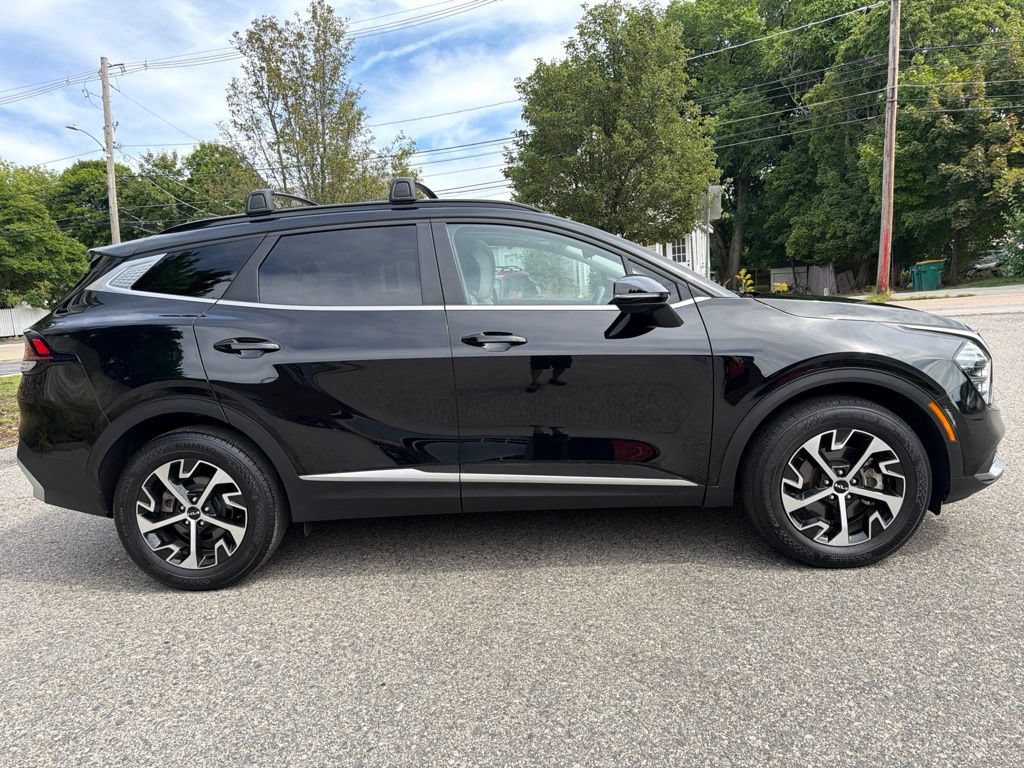 Certified 2025 Kia Sportage EX w/ Premium Package AWD/4WD image 8