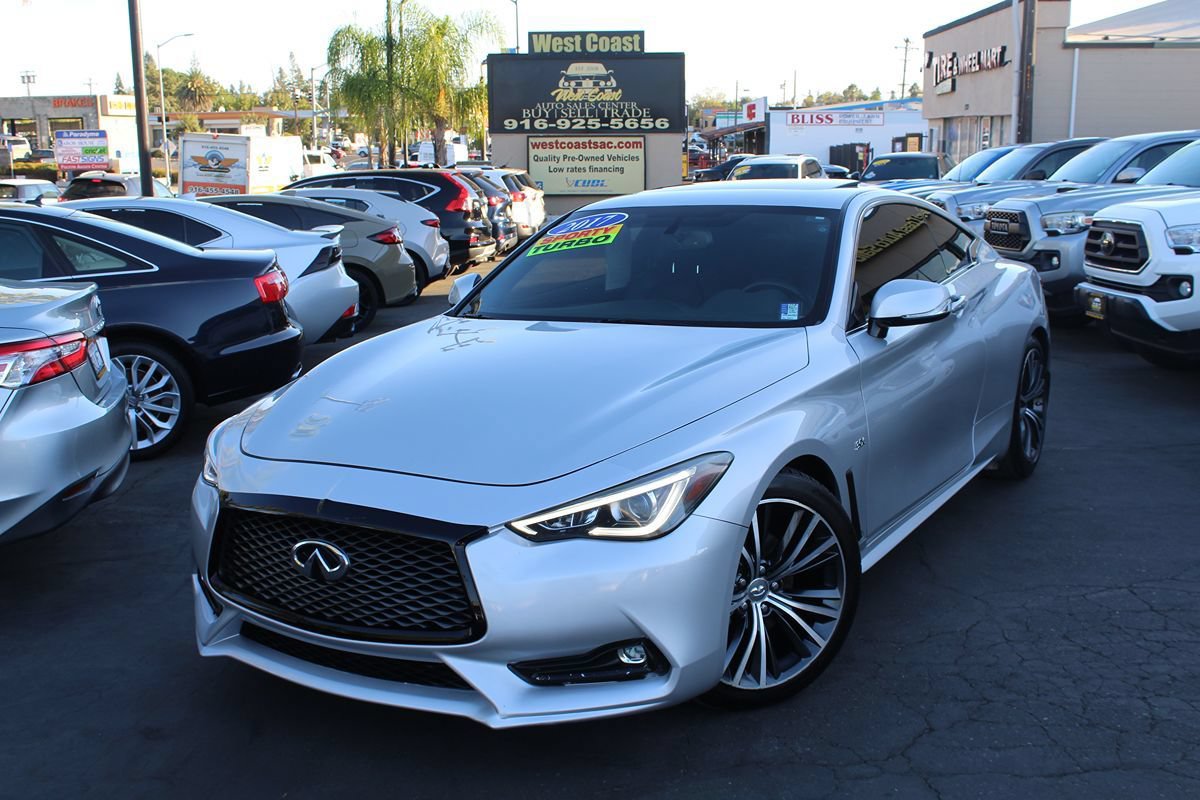 Used 2017 INFINITI Q60 3.0t w/ Premium Plus Package 3.0T RWD image 36