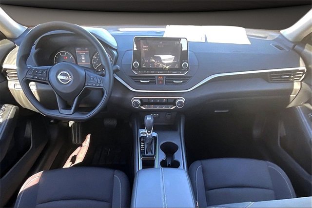 Certified 2025 Nissan Altima 2.5 S image 14