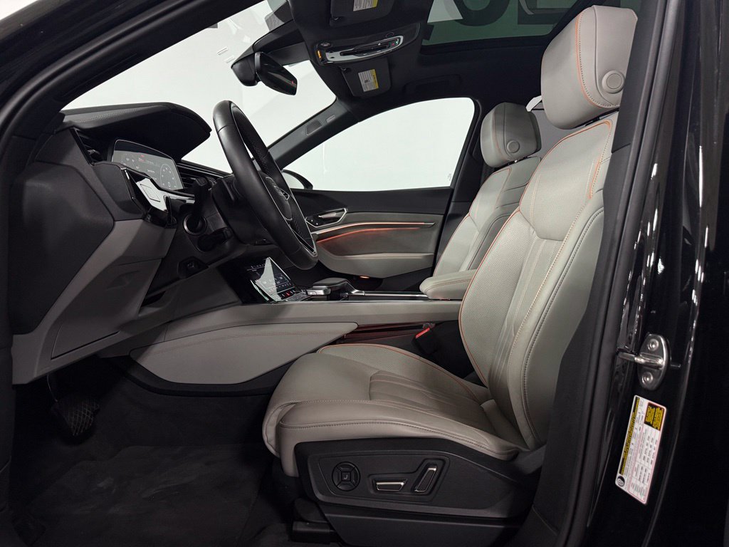 Used 2024 Audi Q8 e-tron Prestige w/ Prestige Package AWD/4WD image 9